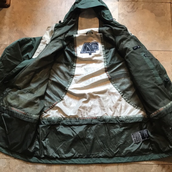 Analog military-inspired snowboard jacket - Picture 10 of 12